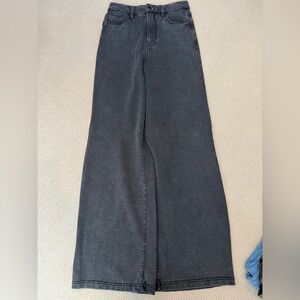 GOOD AMERICAN Jeanius Good Ease Sweatpats size 8